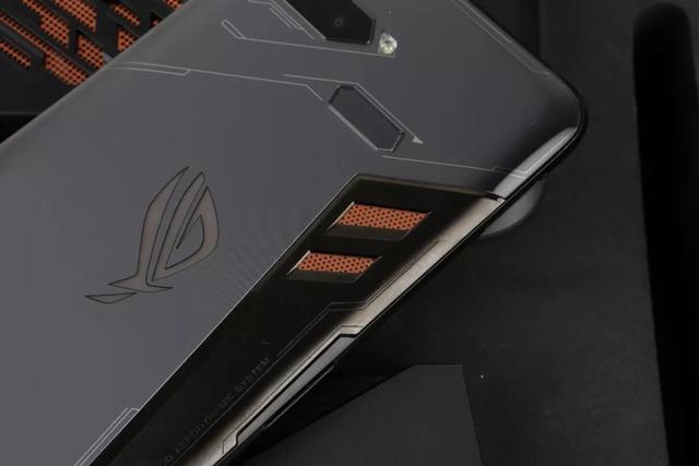 Α@ROG PhoneJ